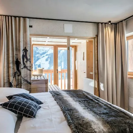 Alm 1350 - Ski-in & Ski-out Appartement Saalbach-Hinterglemm