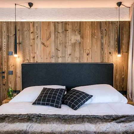 Alm 1350 - Ski-in & Ski-out * Saalbach-Hinterglemm