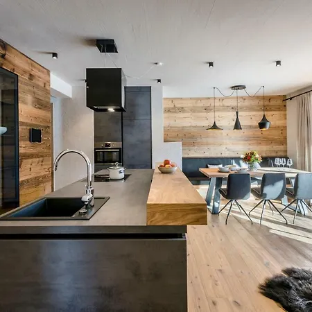 Апартаменты Alm 1350 - Ski-in & Ski-out *